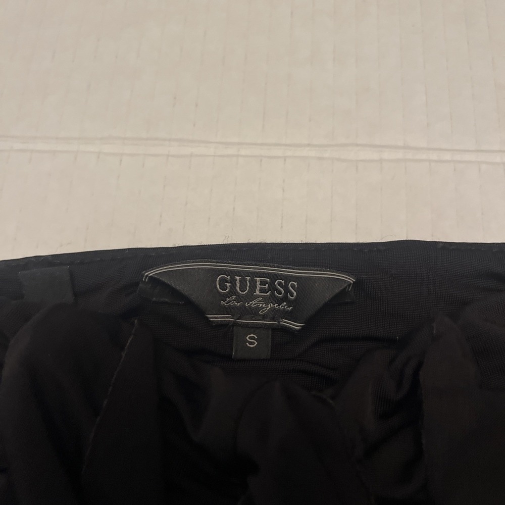 GUESS sleeveless Black Top Ruffle Front Women's Small Stylish Elegant Stretchy - Picture 4 of 8